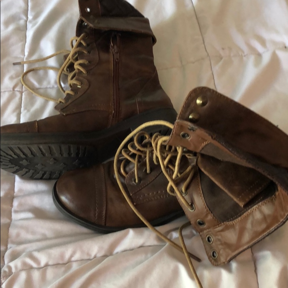 Leather combat boots